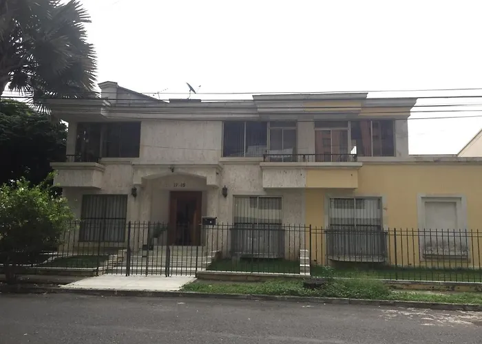 Hotel familiar: Casa Castillo Cali