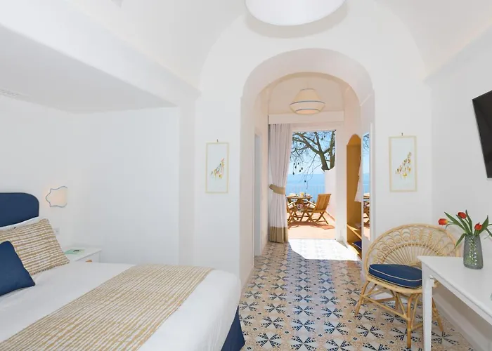 Pet Friendly hotel: Villa Fortuna