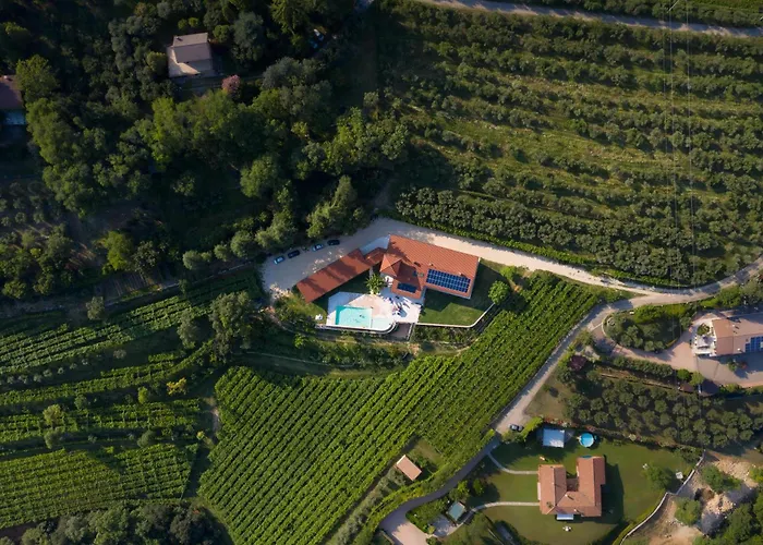 Villa con piscina: Agriturismo Ai Dossi