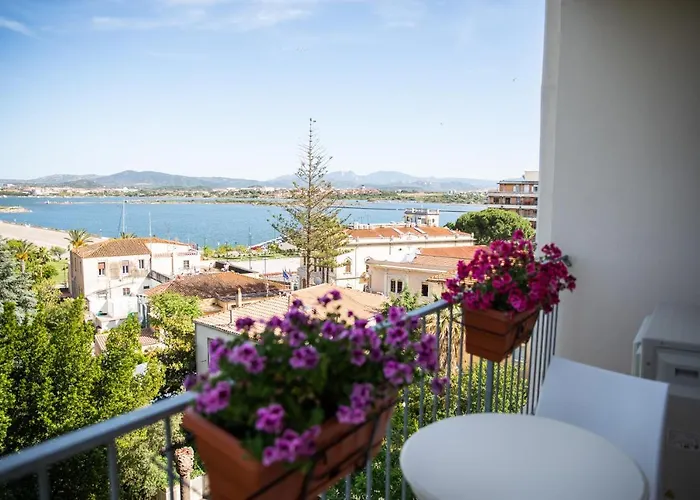 Hotel familiar: Antares Rooms And Suites
