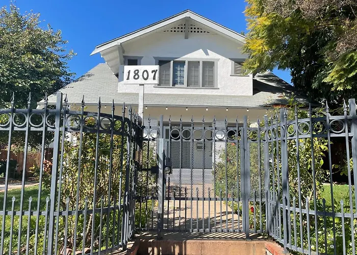 Albergue: The California - Hollywood