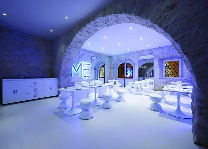 Youme Design Place Hotel