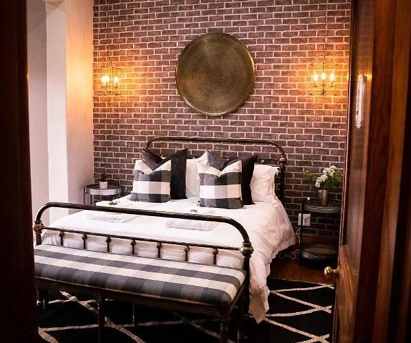 @Athens Guest Rooms