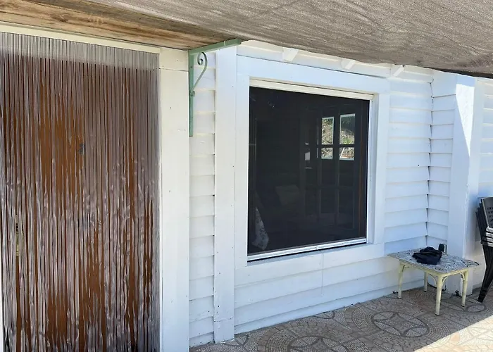 Chalet: La Casa De Madera