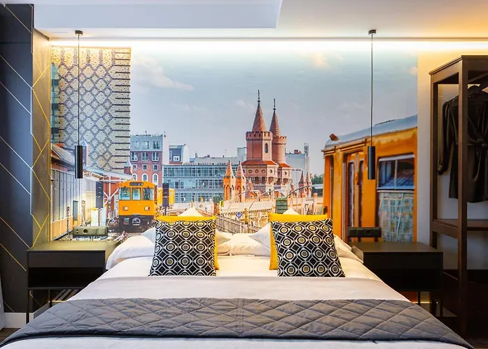 Fly Rooms Airport