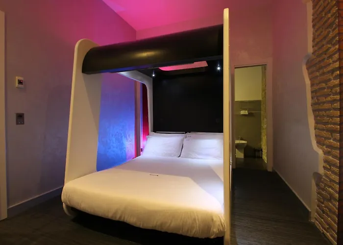 Hotel Jacuzzi: Magenta Pantheon Navona