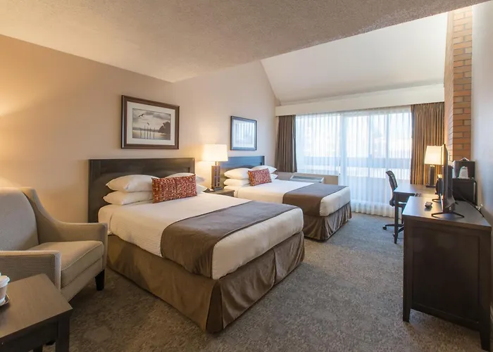 Resort: The Embassy Inn