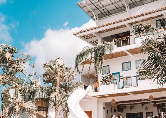Canggu Village Accommodation