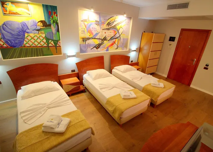 Hotel Ping Pong: Hotel Saranda International