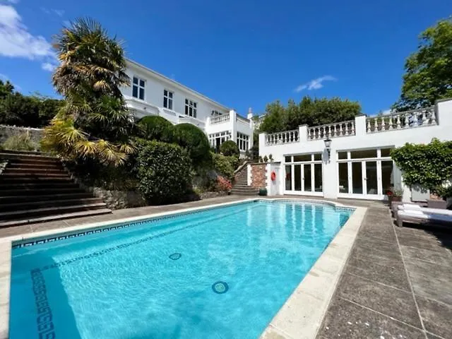 Luxury hotel only: Haldon Priors