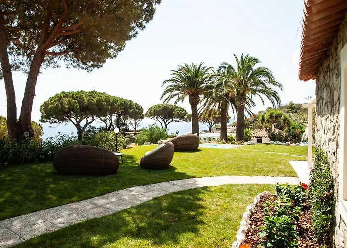 Resort Capo Bianco