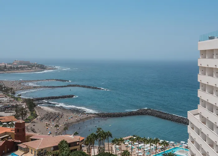 Resort: Iberostar Waves Bouganville Playa