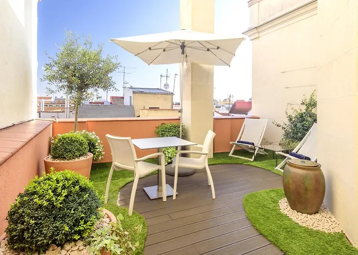 Familiehotel: Boutique Hotel H10 Villa De La Reina