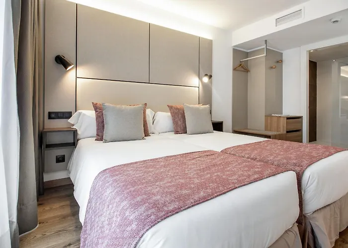 Dog friendly hotels Pierre & Vacances s Edificio Eurobuilding 2