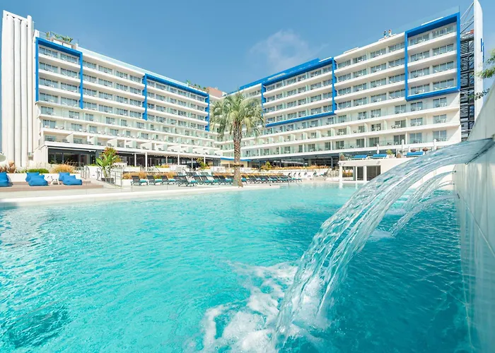 Hotel di lusso: L'Azure Hotel 4* Sup
