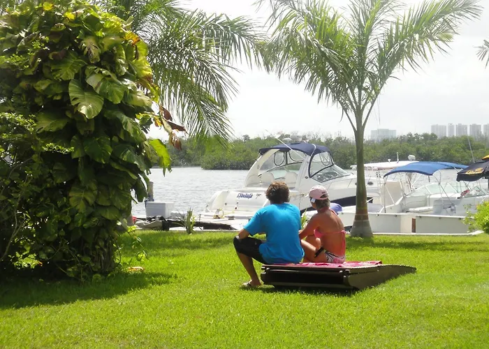 Cheap hotels Sotavento & Yacht Club