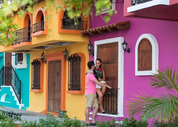  Playa Los Arcos Beach Resort & Spa