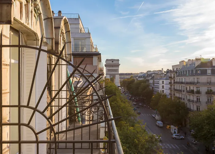 Albergo economico: Elysées Ceramic