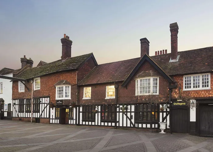3 star hotel: Ramada Crawley-Gatwick