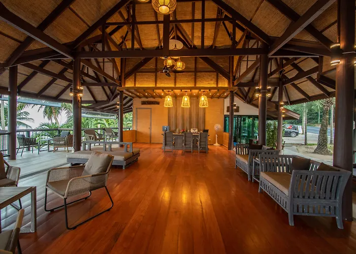 Coral Cliff Beach Samui - Sha Plus