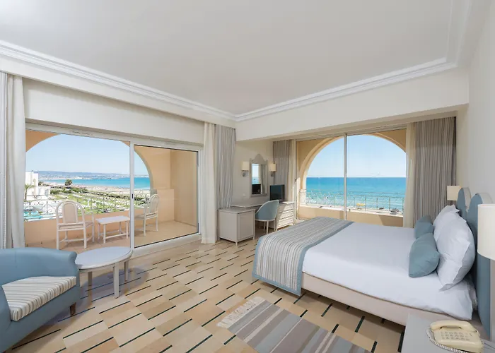 Iberostar Waves Averroes