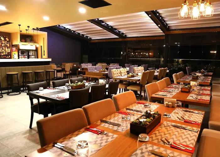 Pasaport Pier Hotel