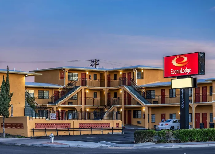 Resort: Econo Lodge University