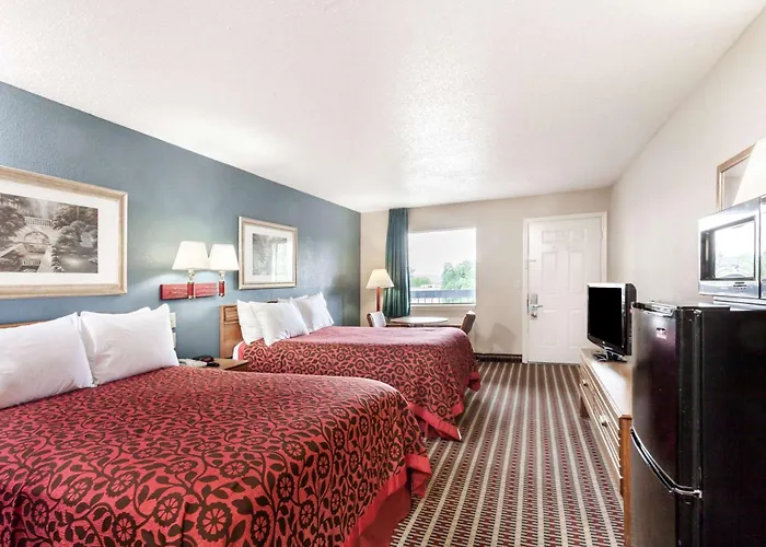Motel: Days Inn By Wyndham Nashville N Opryland/Grand Ole Opry