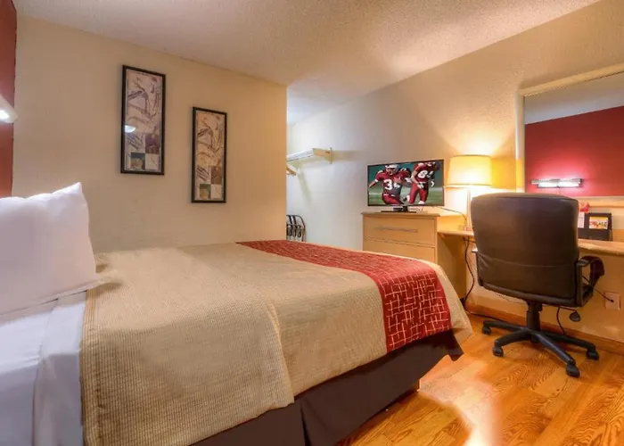 Motels Red Roof Inn Tulsa