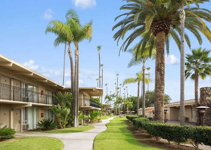 Best Selfcatering Ramada By Wyndham San Diego North & Conference Center