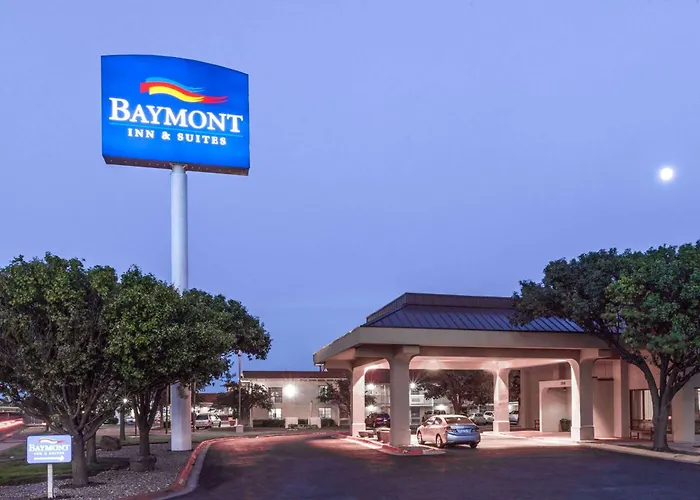 Baymont By Wyndham East