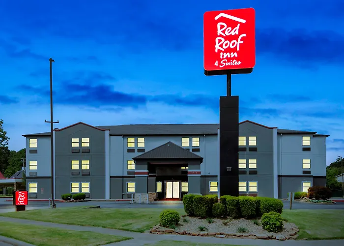 Red Roof Inn & Suites