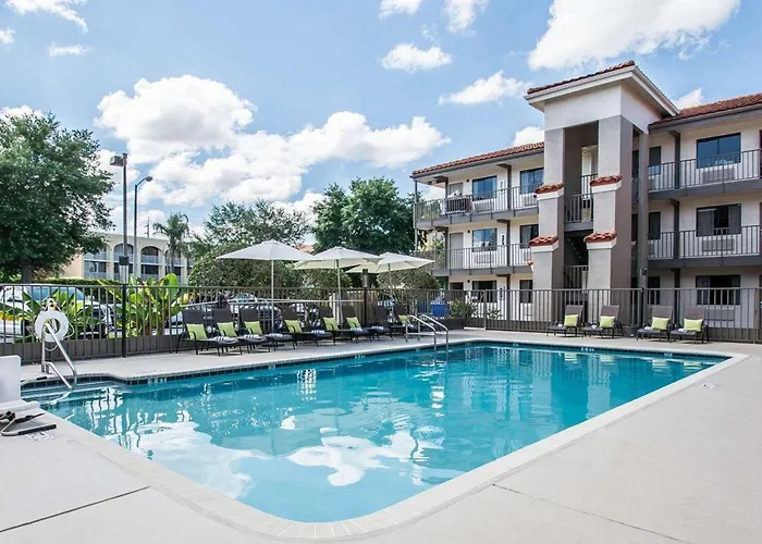 Hotel de 3 estrelas: Quality Inn & Suites By The Parks