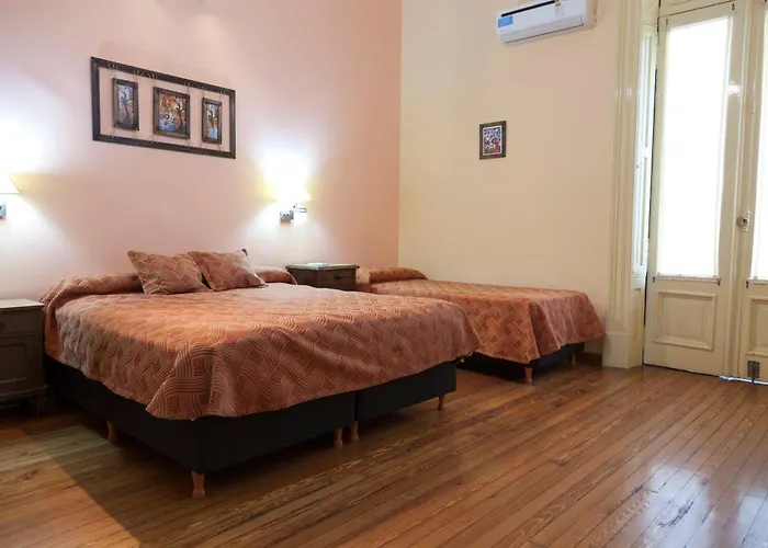 Hotel barato: Hotel Reina