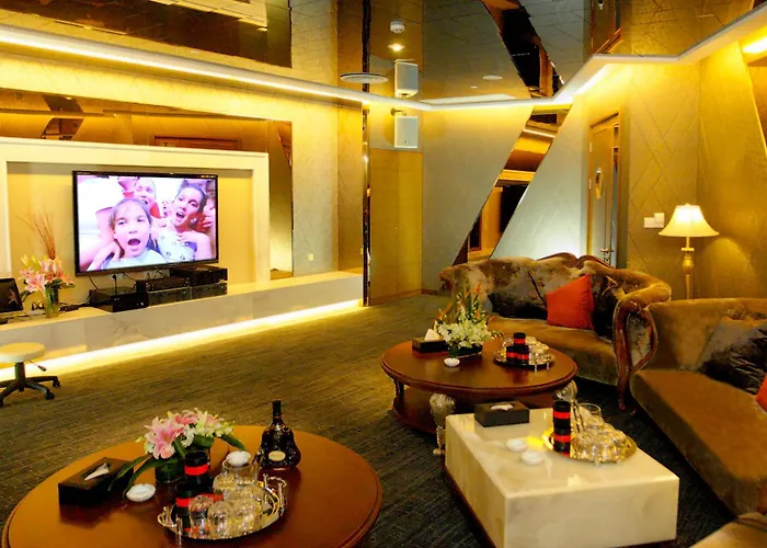 Hotel con piscina: Central Hotel Shanghai - Nanjing Road