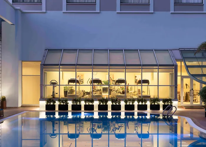 Sheraton Saigon Grand Opera Hotel