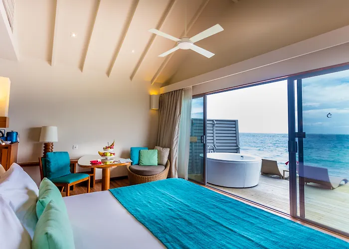 Hotel Jacuzzi: Centara Ras Fushi Resort & Spa Maldives - Stay 4 Nights Or More And Enjoy 30 Percent Off Speedboat Transfers, Valid For Stays From 6 Apr To 30 Sep 2026 (Adults Only)