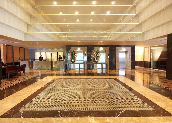 Jacuzzi hotel: Radisson Blu Hotel Chennai City Centre