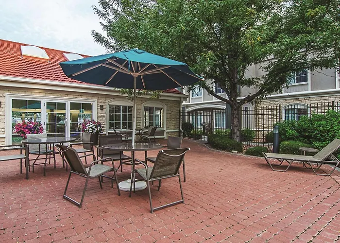 Jacuzzi hotel: La Quinta By Wyndham Denver Airport Dia