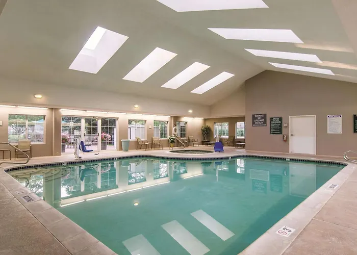 Jacuzzi hotel: La Quinta By Wyndham Denver Airport Dia