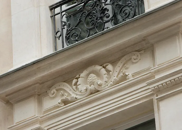 Le 10 BIS