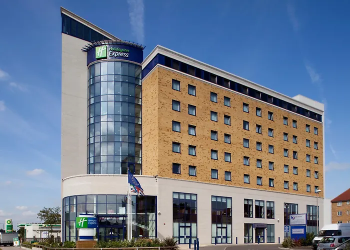 Holiday Inn Express London - Newbury Park, An Ihg