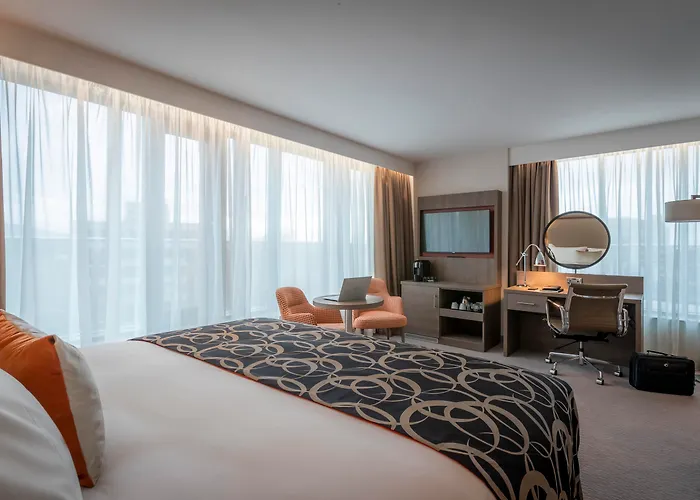Pets Allowed Hotel Clayton Charlemont