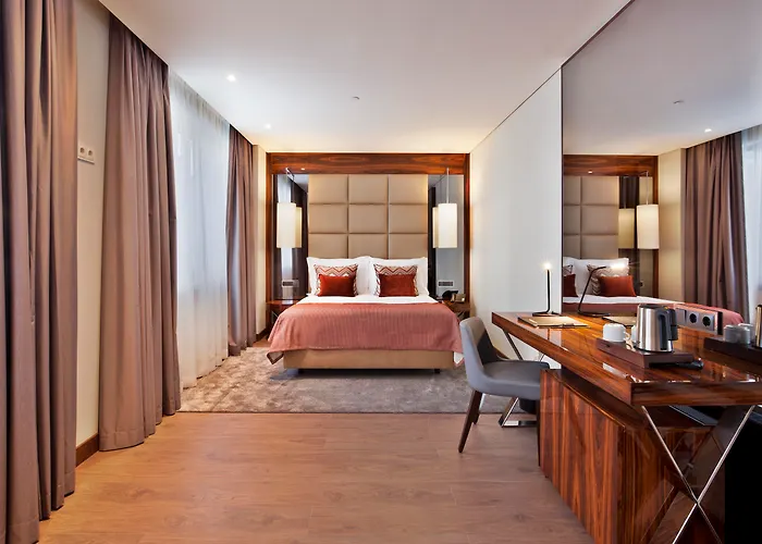 TURIM Marquês Hotel