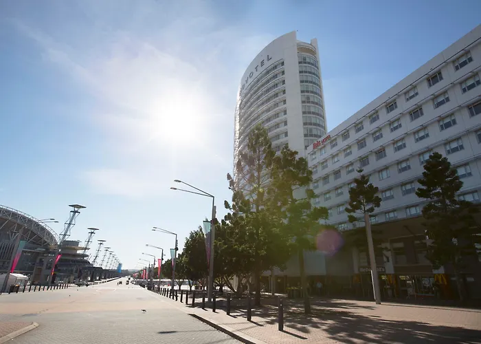 Hotels with tennis Novotel Sydney Olympic Park