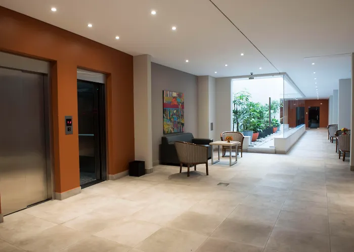 Apart-hotel: Arc Arenales Studios & Suites