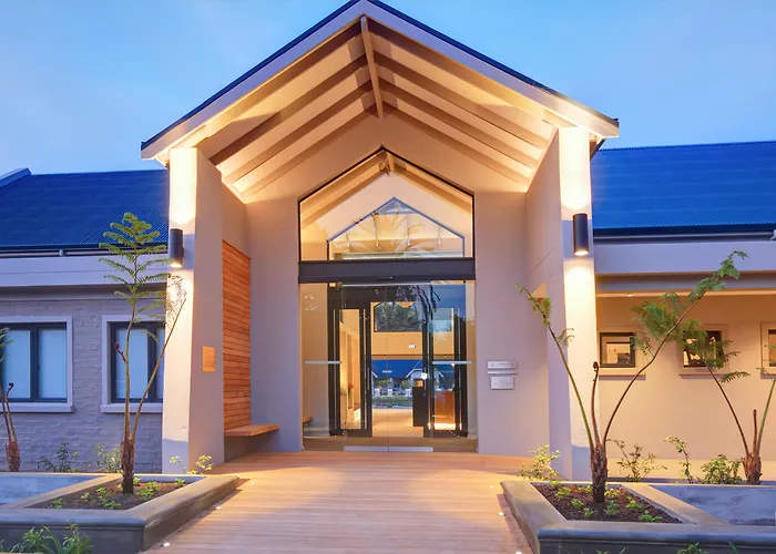Hollow Country Estate