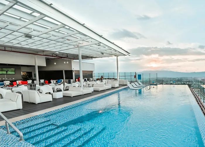 Golf hotel: Holiday Inn Bucaramanga Cacique By Ihg