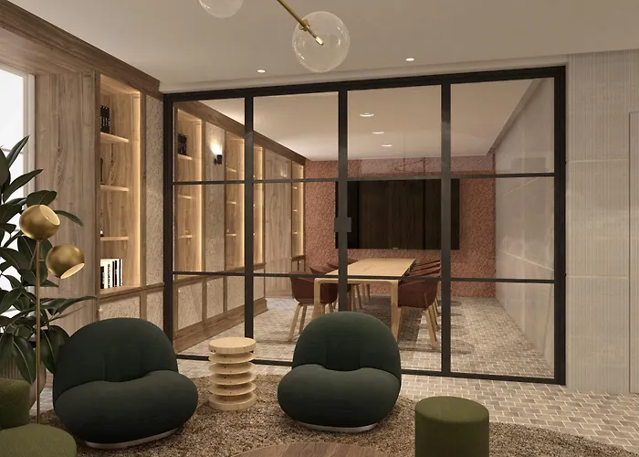 Family Hotel: Atocha Hotel Madrid, Tapestry Collection By Hilton