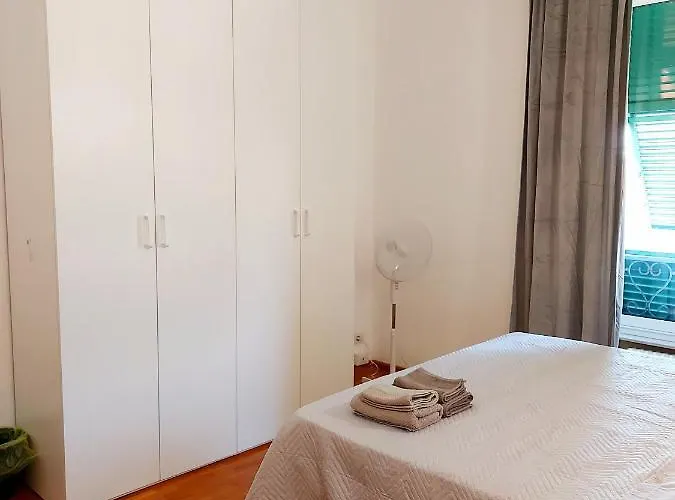 Hotel: Genova Rooms Serra B